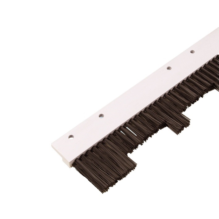 4CB06697 - BRUSH L 818 MM
